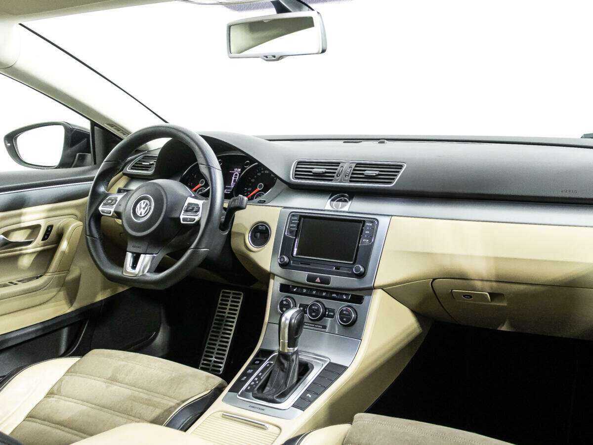 Купить Volkswagen Passat CC с пробегом. Фото: #8