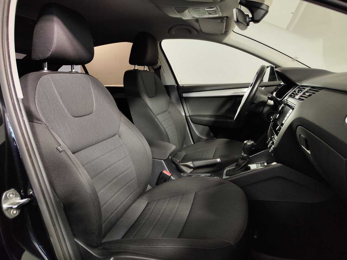 Купить Skoda Octavia с пробегом. Фото: #9