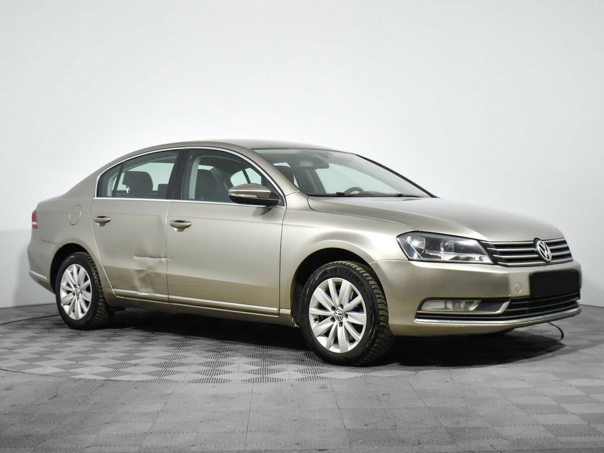 Купить Volkswagen Passat с пробегом. Фото: #2