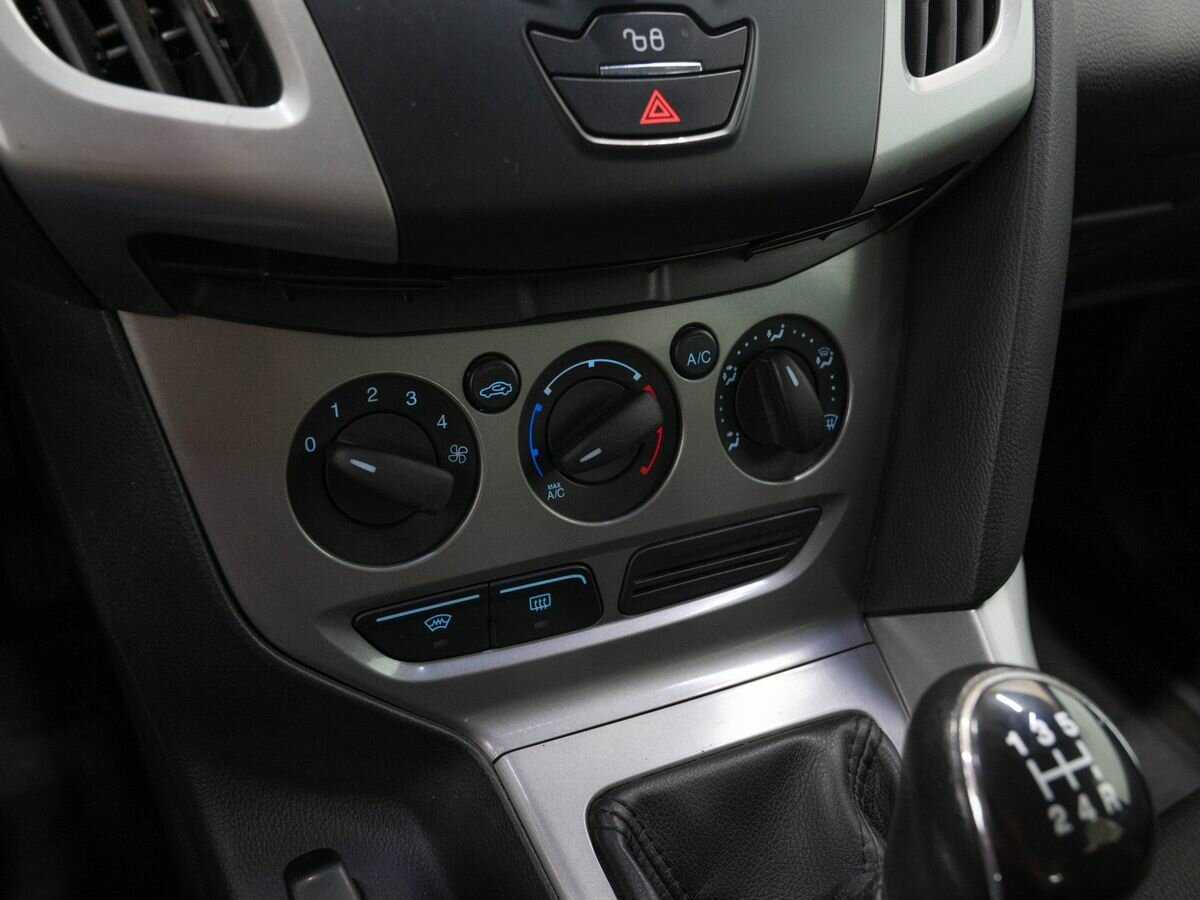 Купить Ford Focus с пробегом. Фото: #18