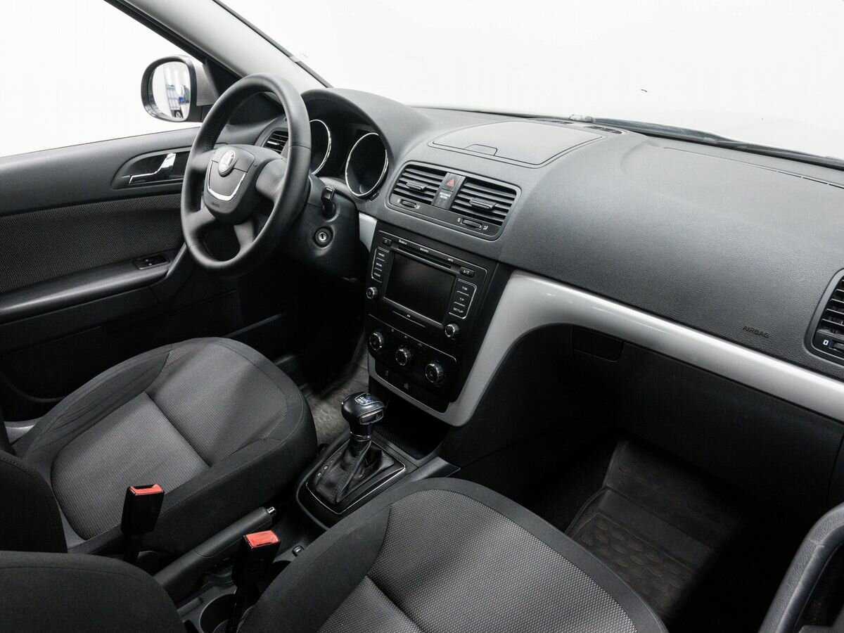 Купить Skoda Yeti с пробегом. Фото: #6