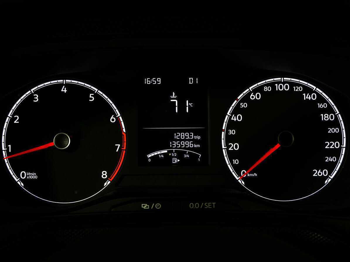 Купить Volkswagen Polo с пробегом. Фото: #15