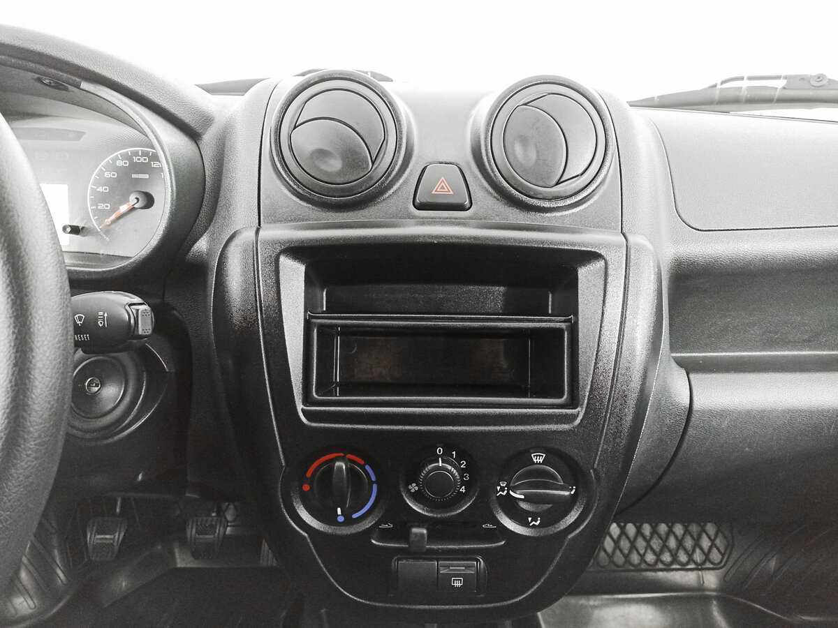 Купить Lada (ВАЗ) Granta с пробегом. Фото: #8