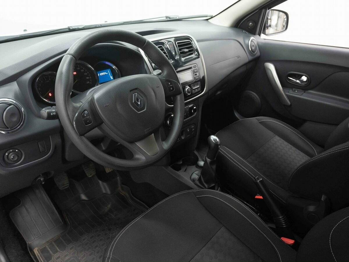 Купить Renault Sandero с пробегом. Фото: #6