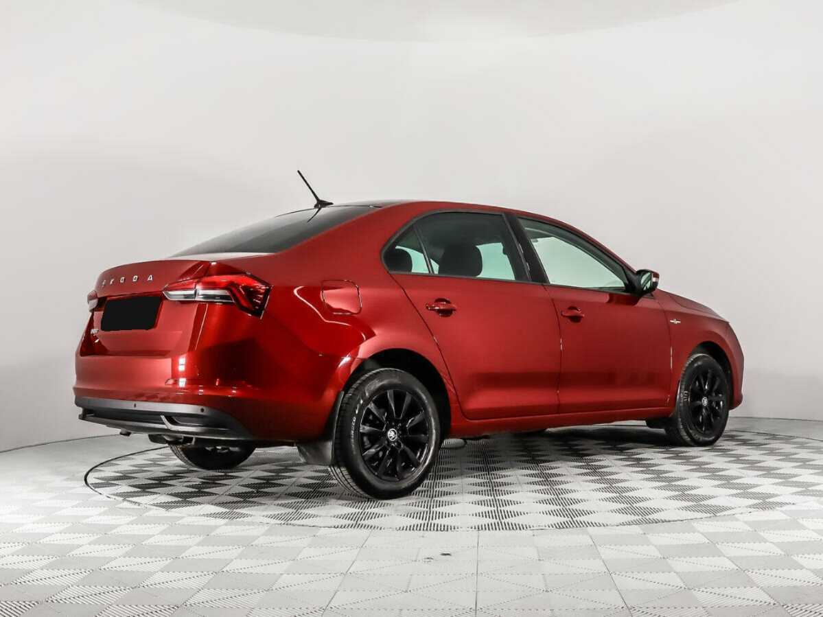Купить Skoda Rapid с пробегом. Фото: #4