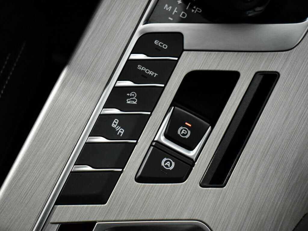 Купить Geely Coolray с пробегом. Фото: #10