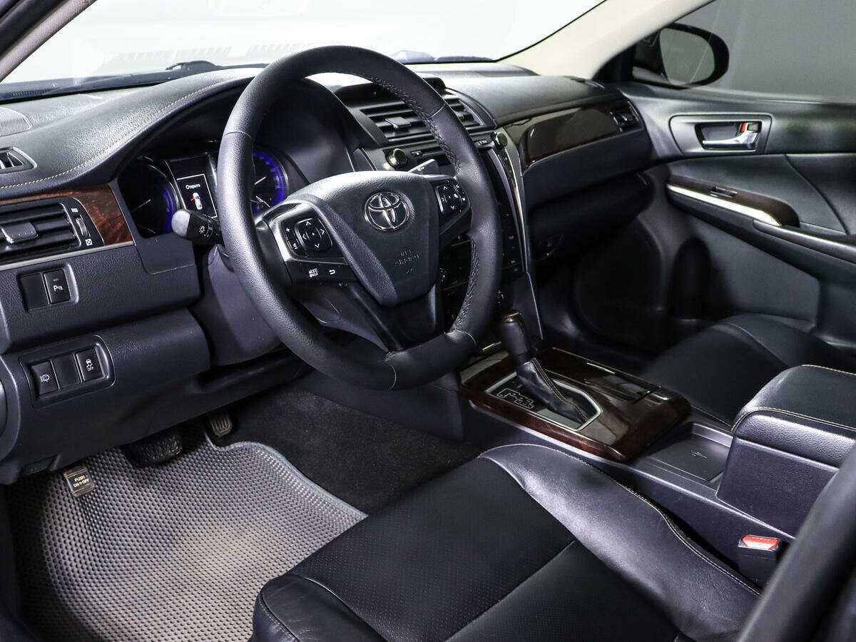 Купить Toyota Camry с пробегом. Фото: #13