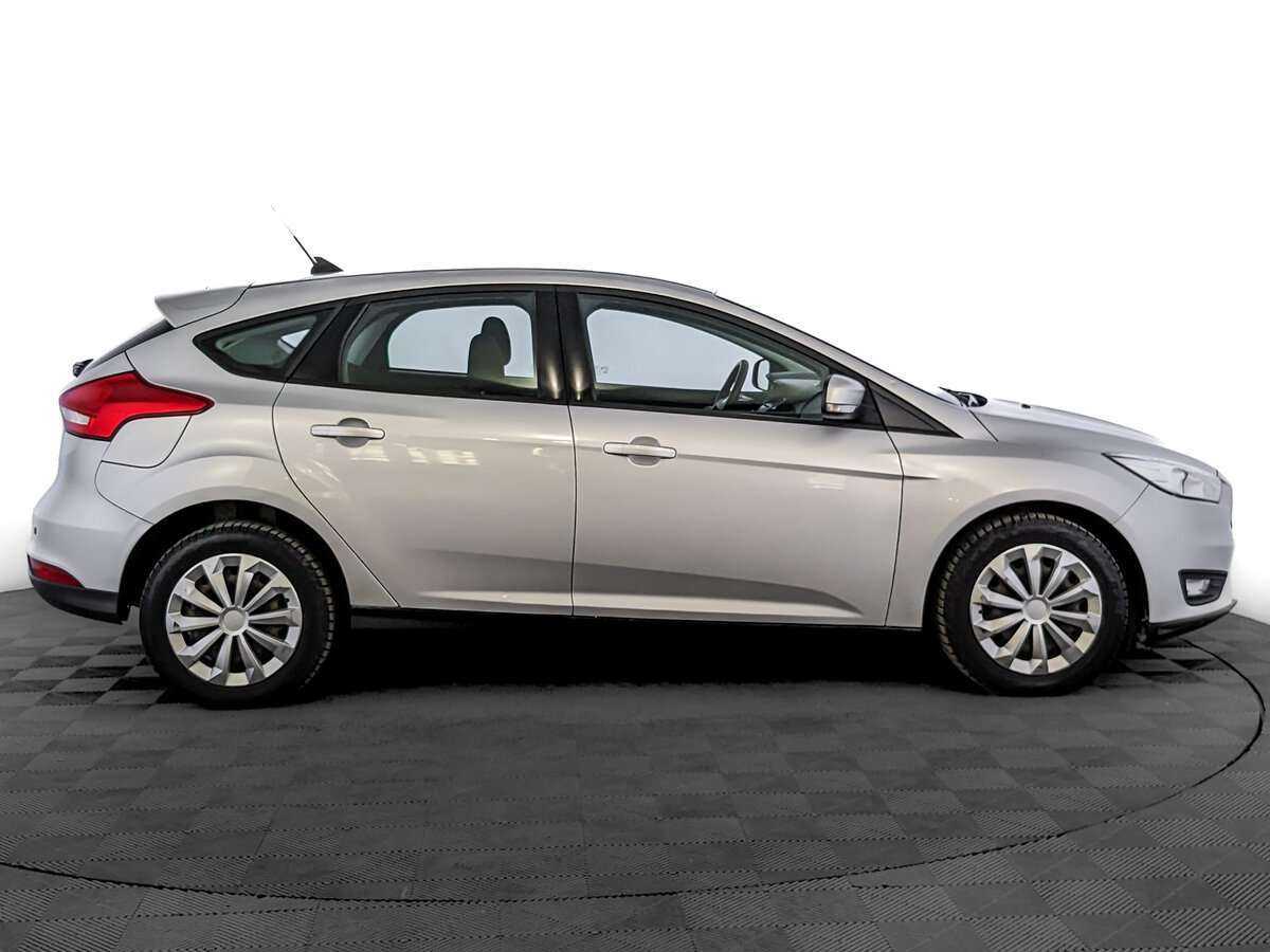 Купить Ford Focus с пробегом. Фото: #3