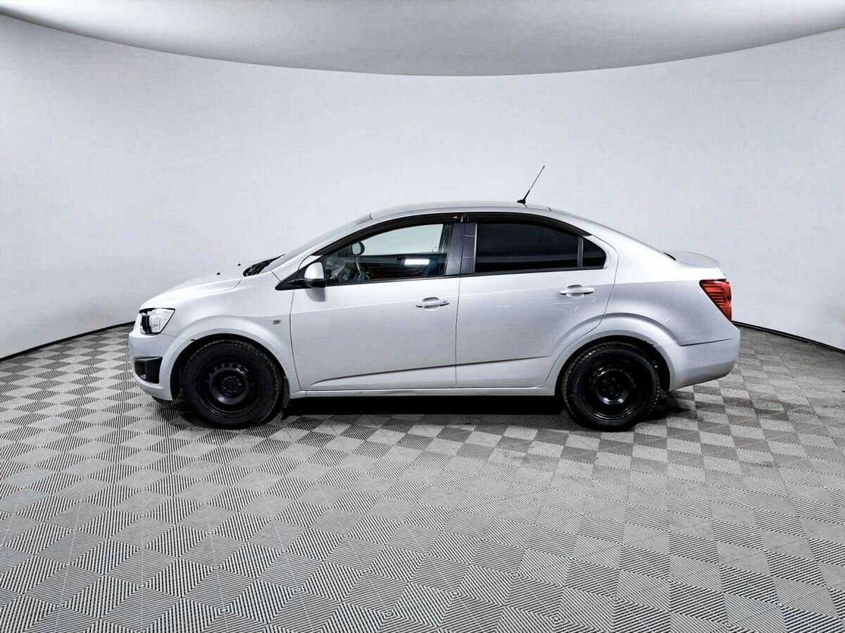 Купить Chevrolet Aveo с пробегом. Фото: #7