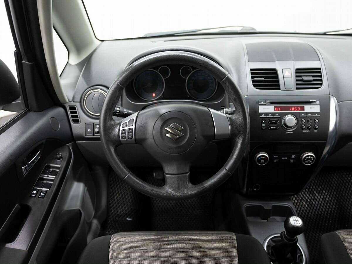 Купить Suzuki SX4 с пробегом. Фото: #12