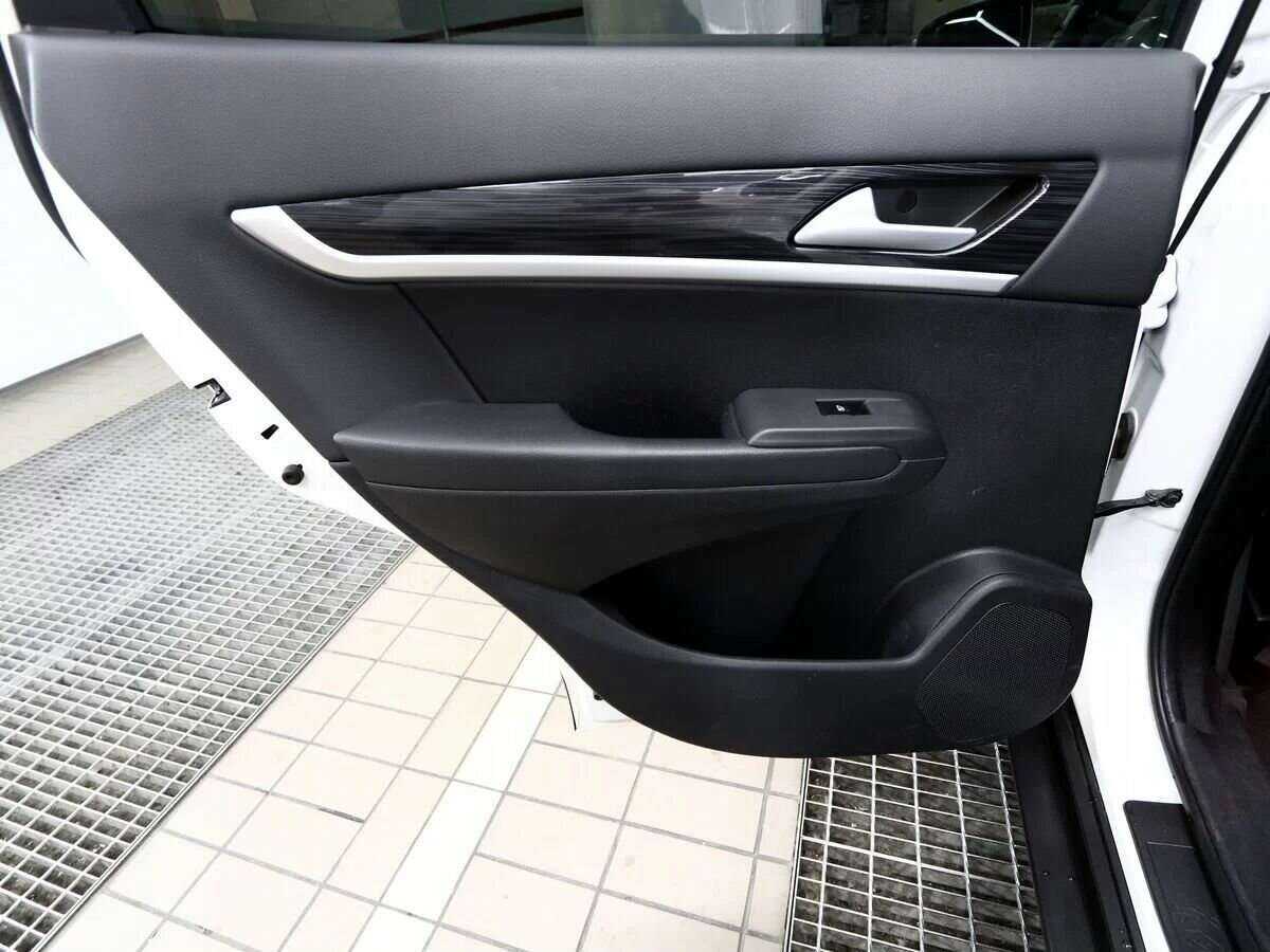 Купить Dongfeng AX7 с пробегом. Фото: #10