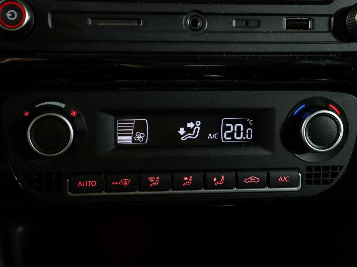 Купить Volkswagen Polo с пробегом. Фото: #19