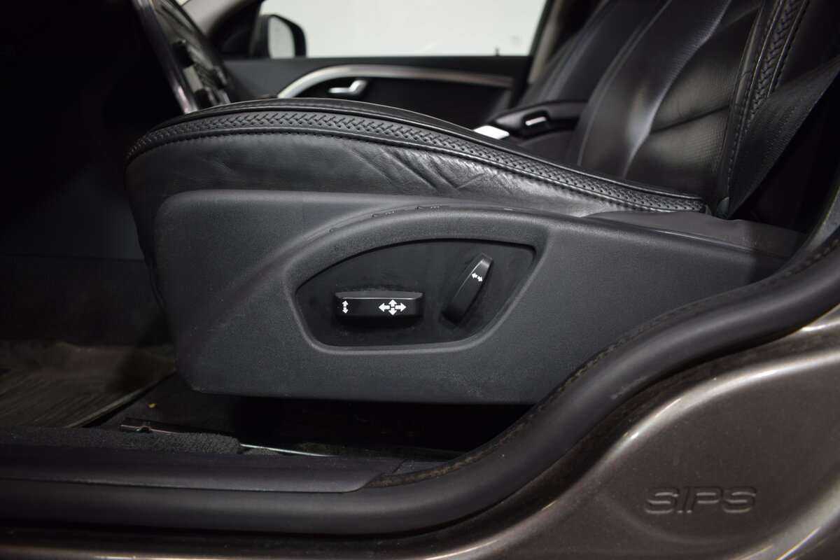 Купить Volvo XC70 с пробегом. Фото: #14