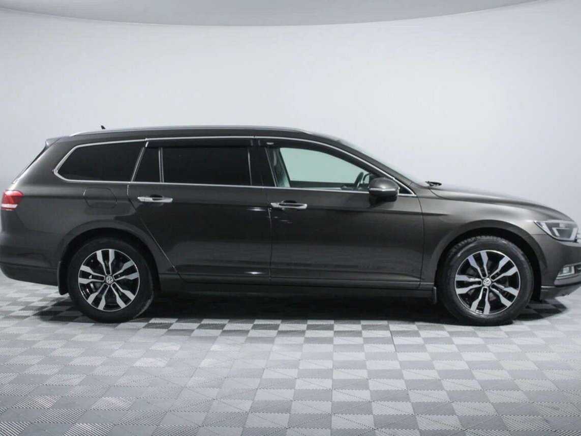 Купить Volkswagen Passat с пробегом. Фото: #3