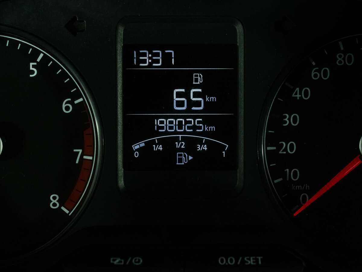 Купить Volkswagen Polo с пробегом. Фото: #15