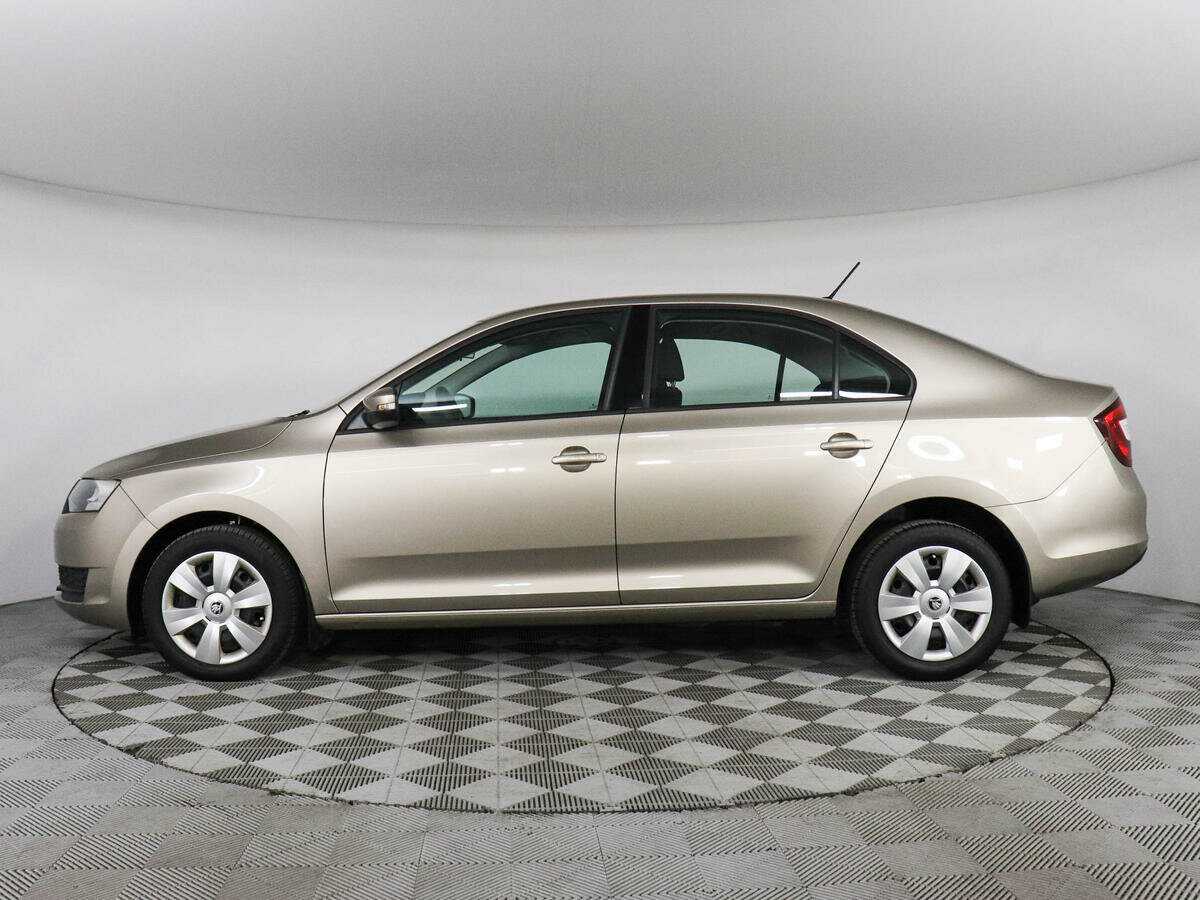 Купить Skoda Rapid с пробегом. Фото: #7