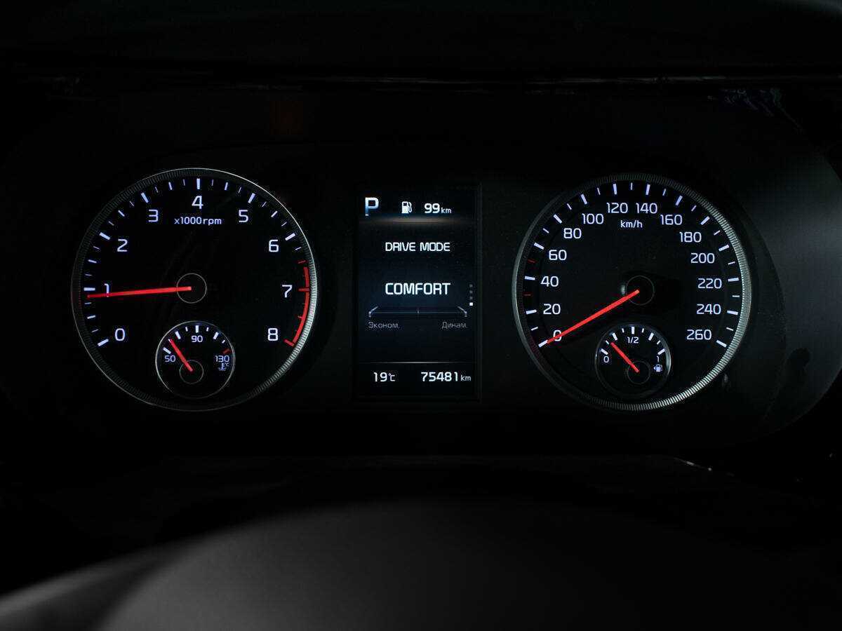 Купить Kia K5 с пробегом. Фото: #10