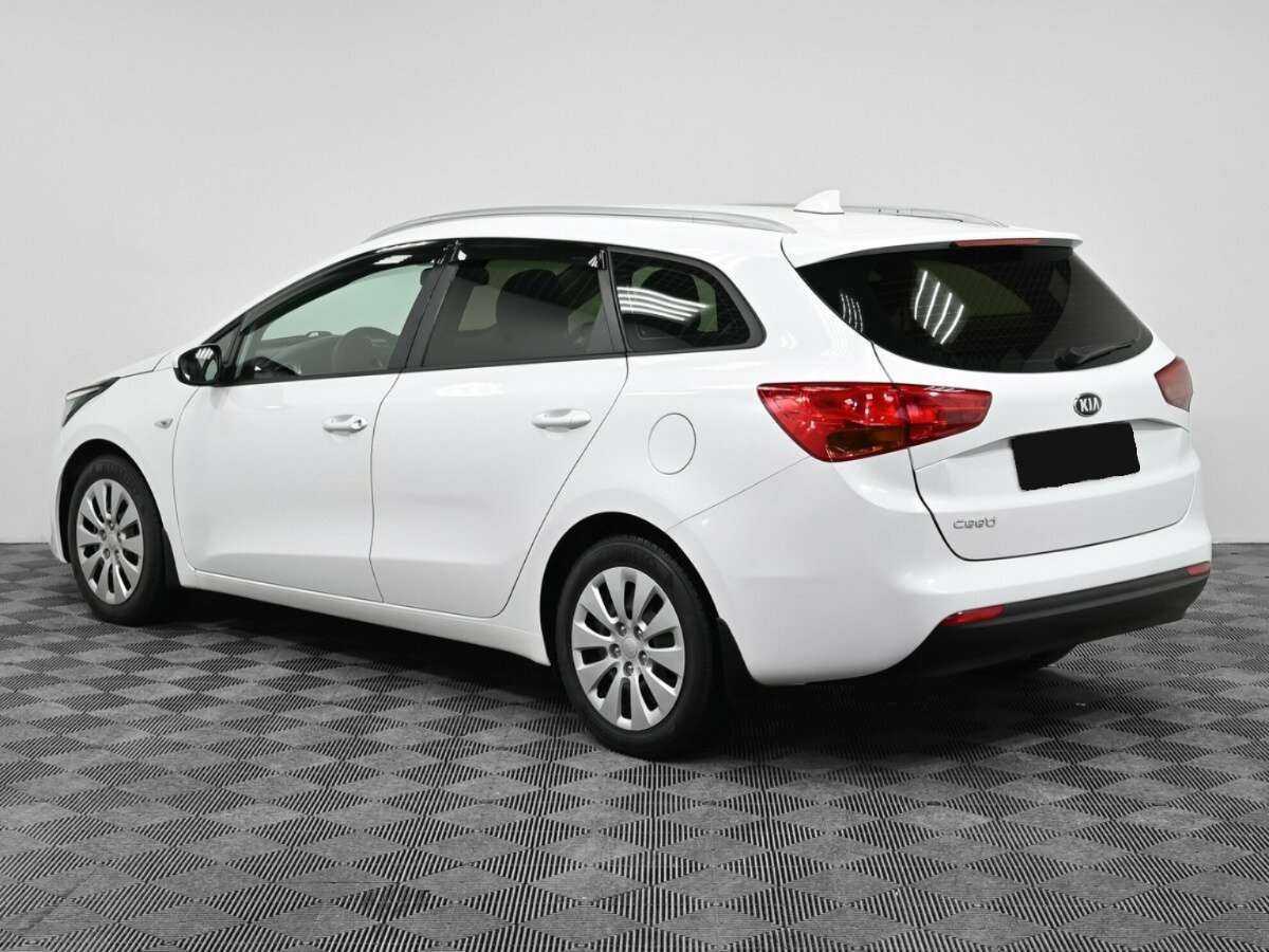 Купить Kia Ceed с пробегом. Фото: #3