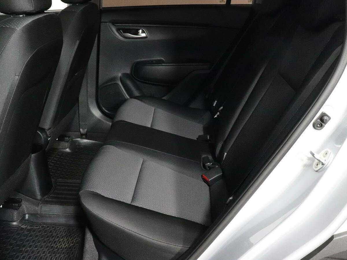 Купить Kia Rio с пробегом. Фото: #8