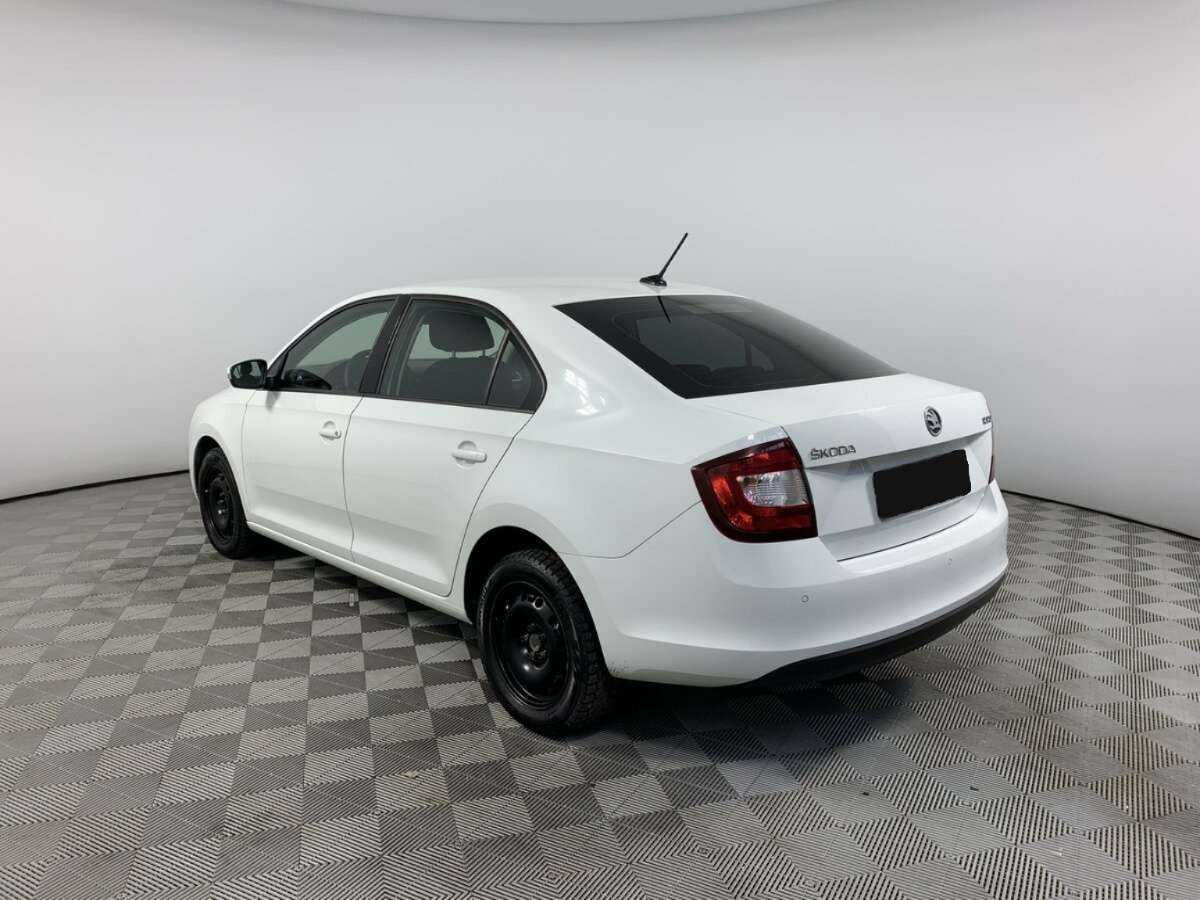 Купить Skoda Rapid с пробегом. Фото: #6
