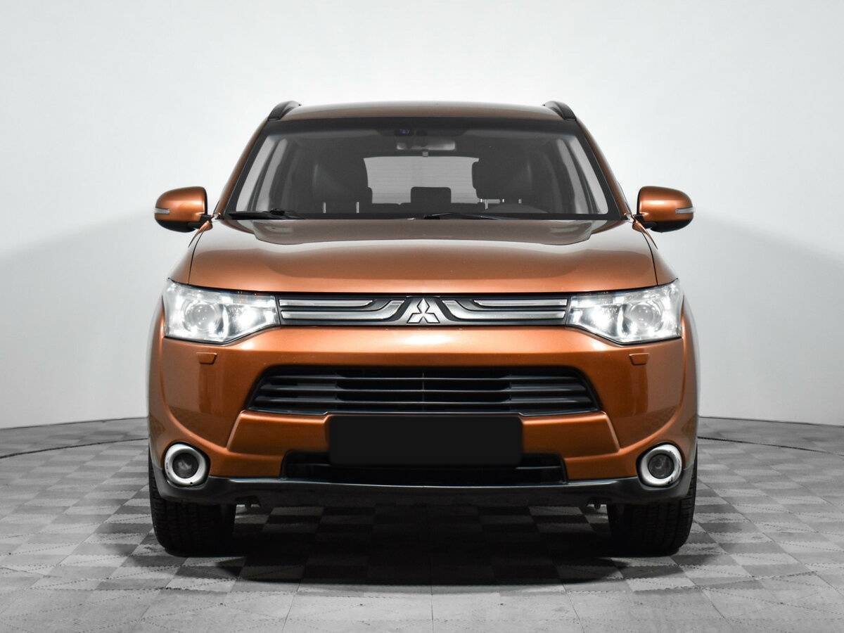 Купить Mitsubishi Outlander с пробегом. Фото: #1