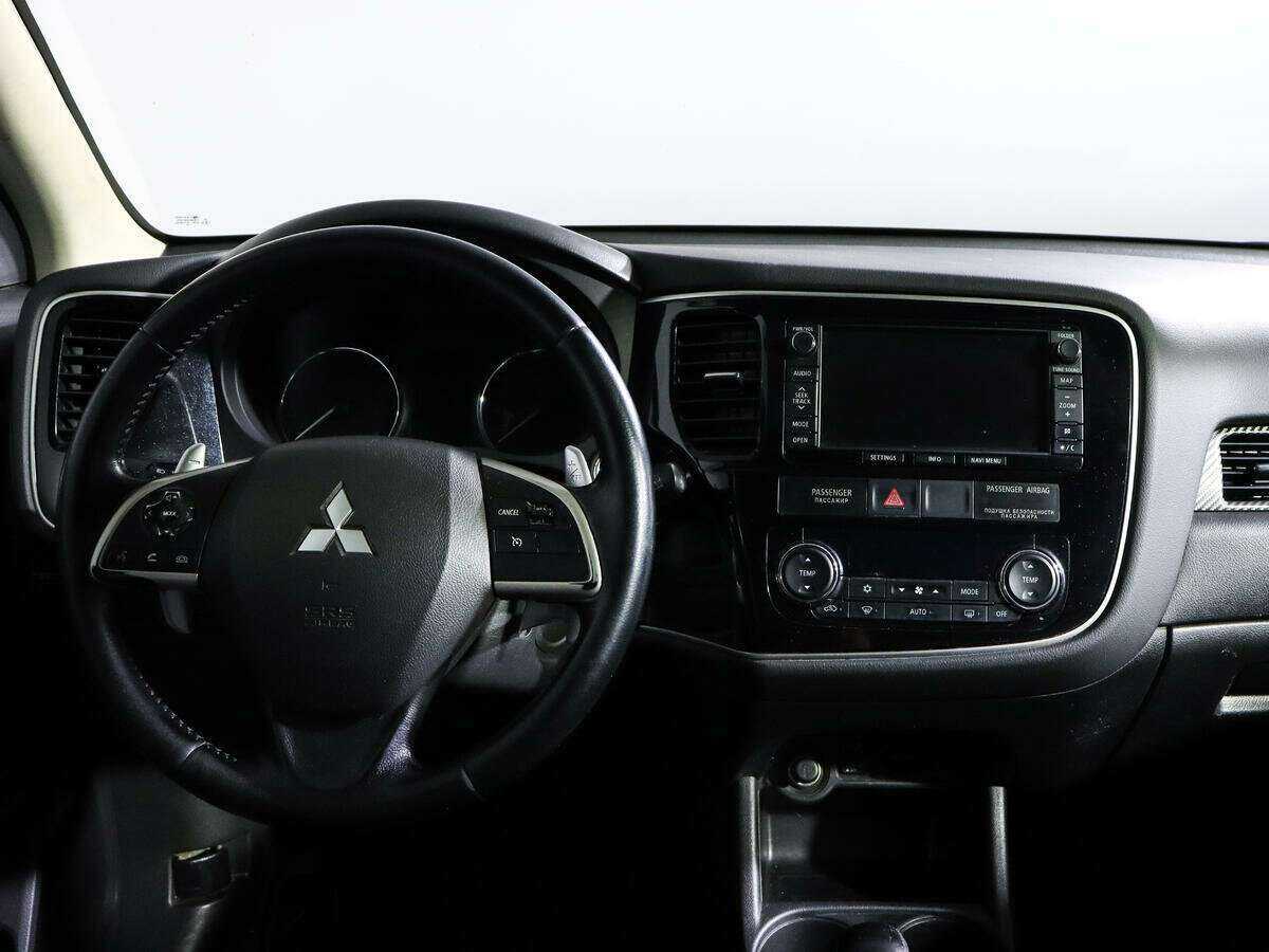 Купить Mitsubishi Outlander с пробегом. Фото: #8
