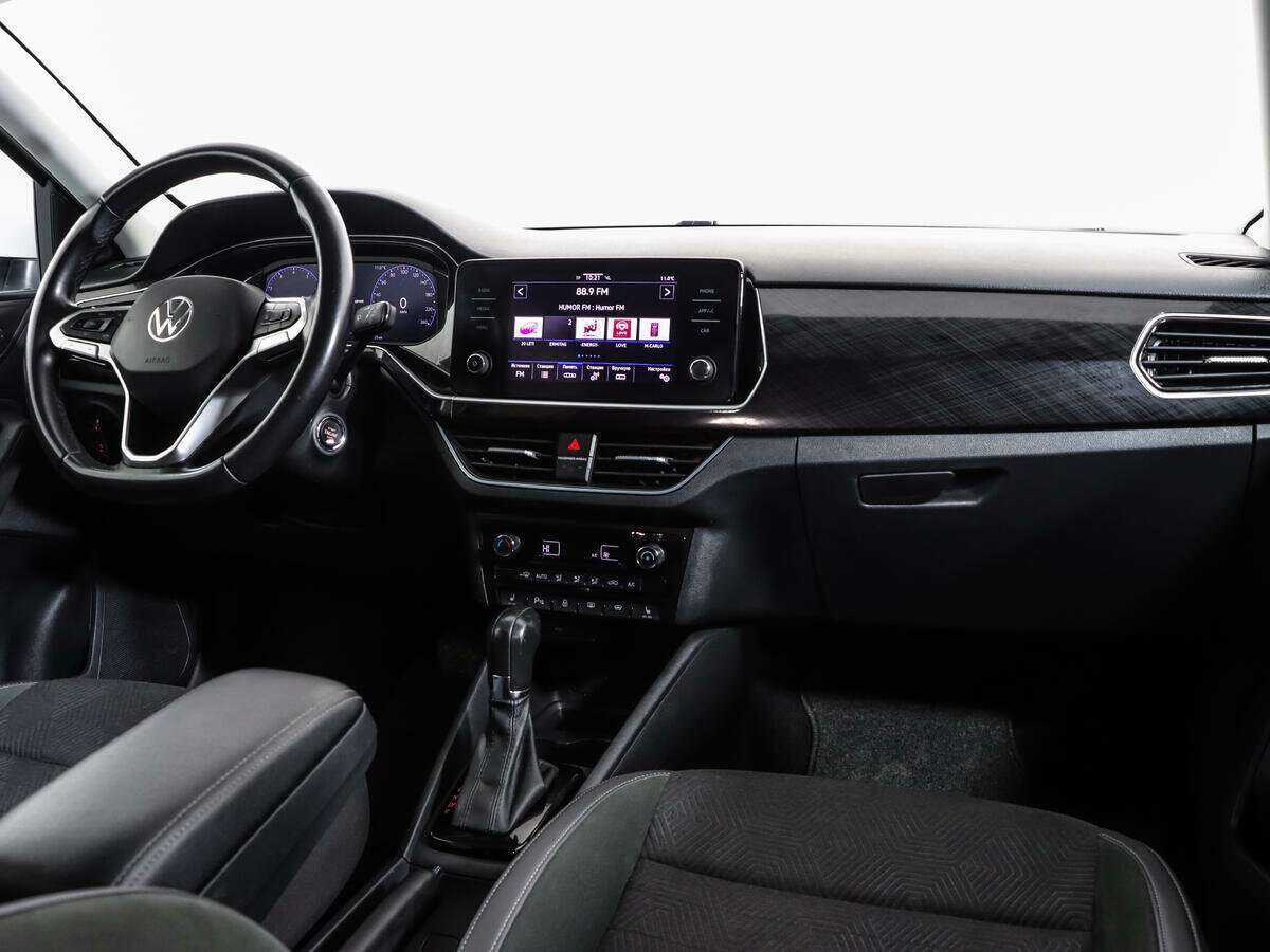 Купить Volkswagen Polo с пробегом. Фото: #6