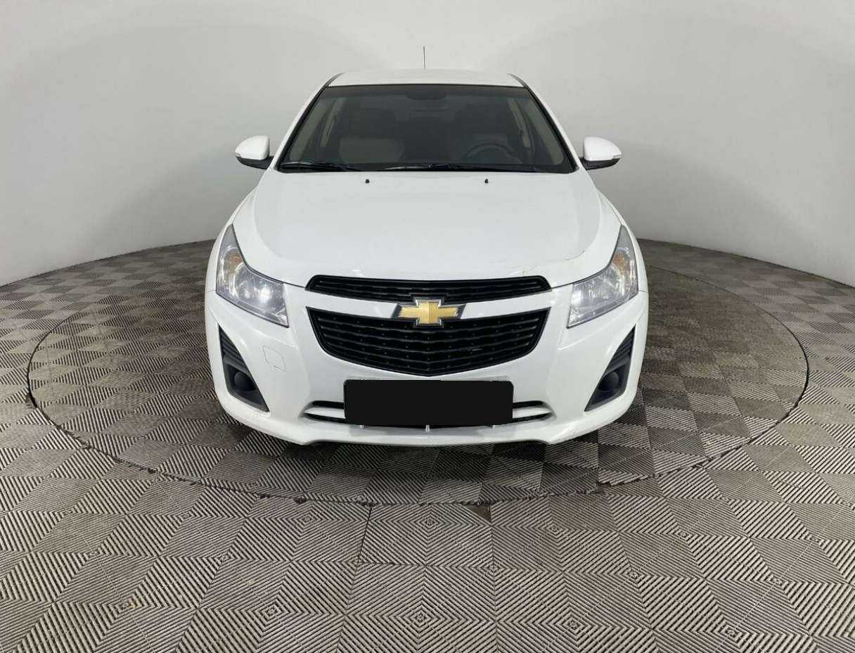 Купить Chevrolet Cruze с пробегом. Фото: #1
