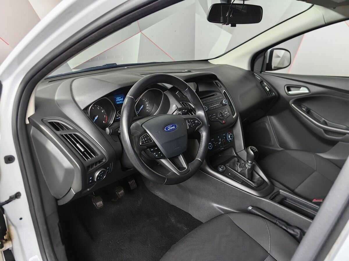 Купить Ford Focus с пробегом. Фото: #13