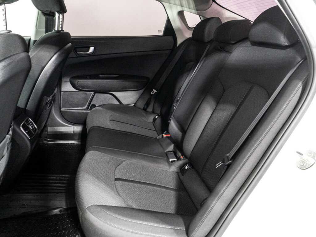 Купить Kia Optima с пробегом. Фото: #9