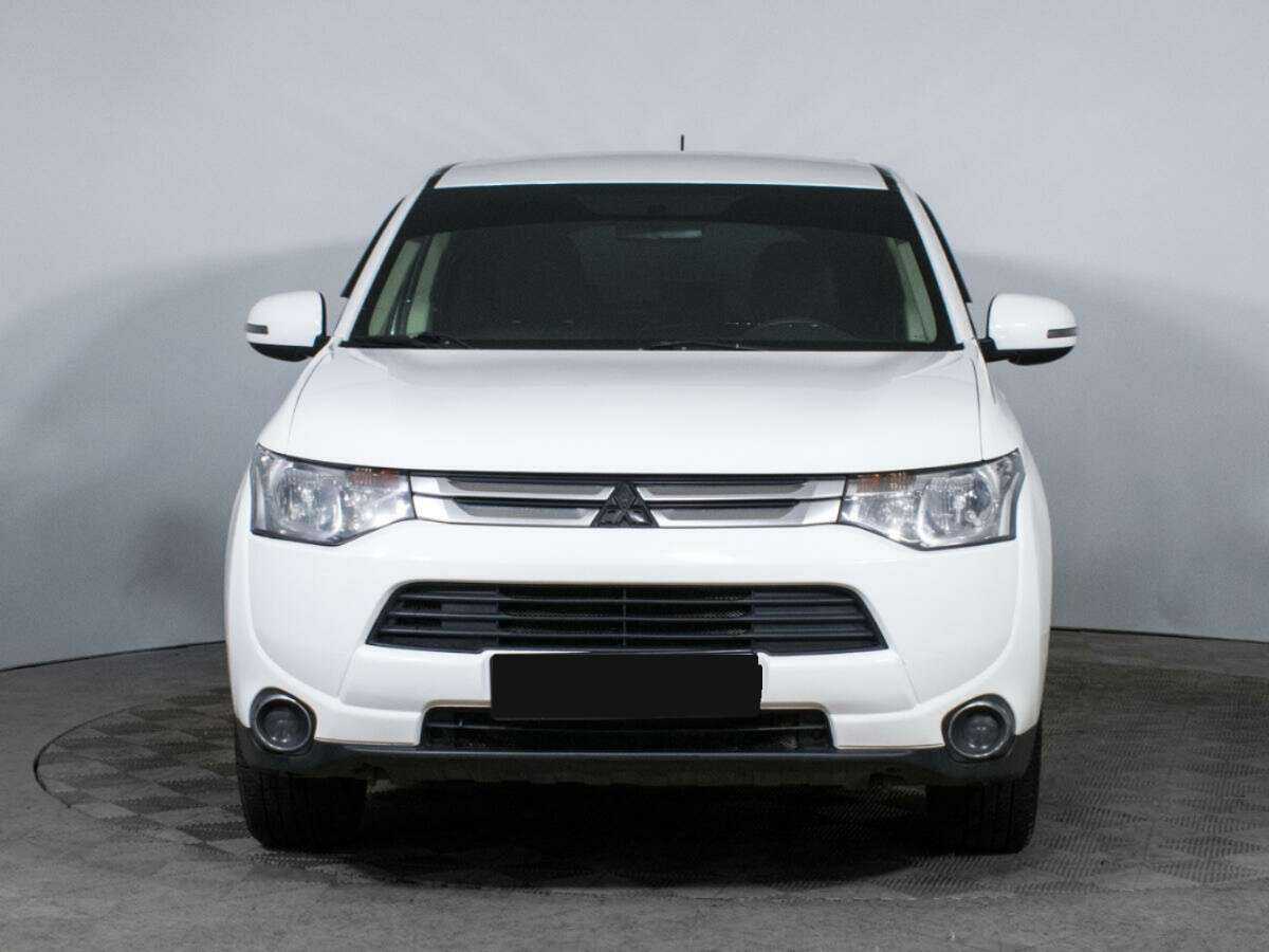 Купить Mitsubishi Outlander с пробегом. Фото: #1