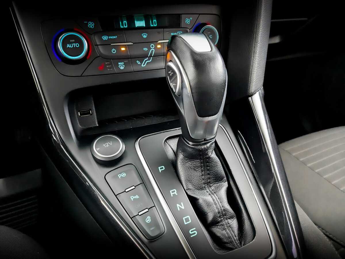 Купить Ford Focus с пробегом. Фото: #18