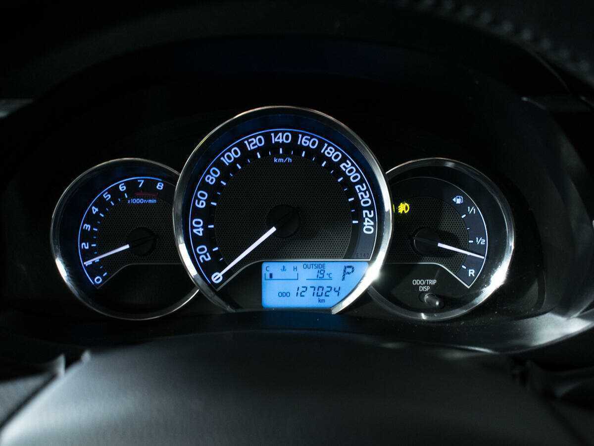 Купить Toyota Corolla с пробегом. Фото: #10