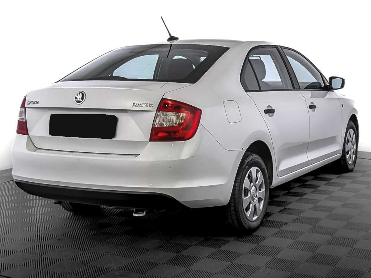 Купить Skoda Rapid с пробегом. Фото: #4