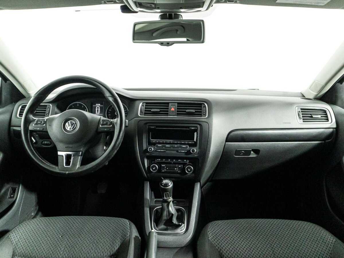 Купить Volkswagen Jetta с пробегом. Фото: #12