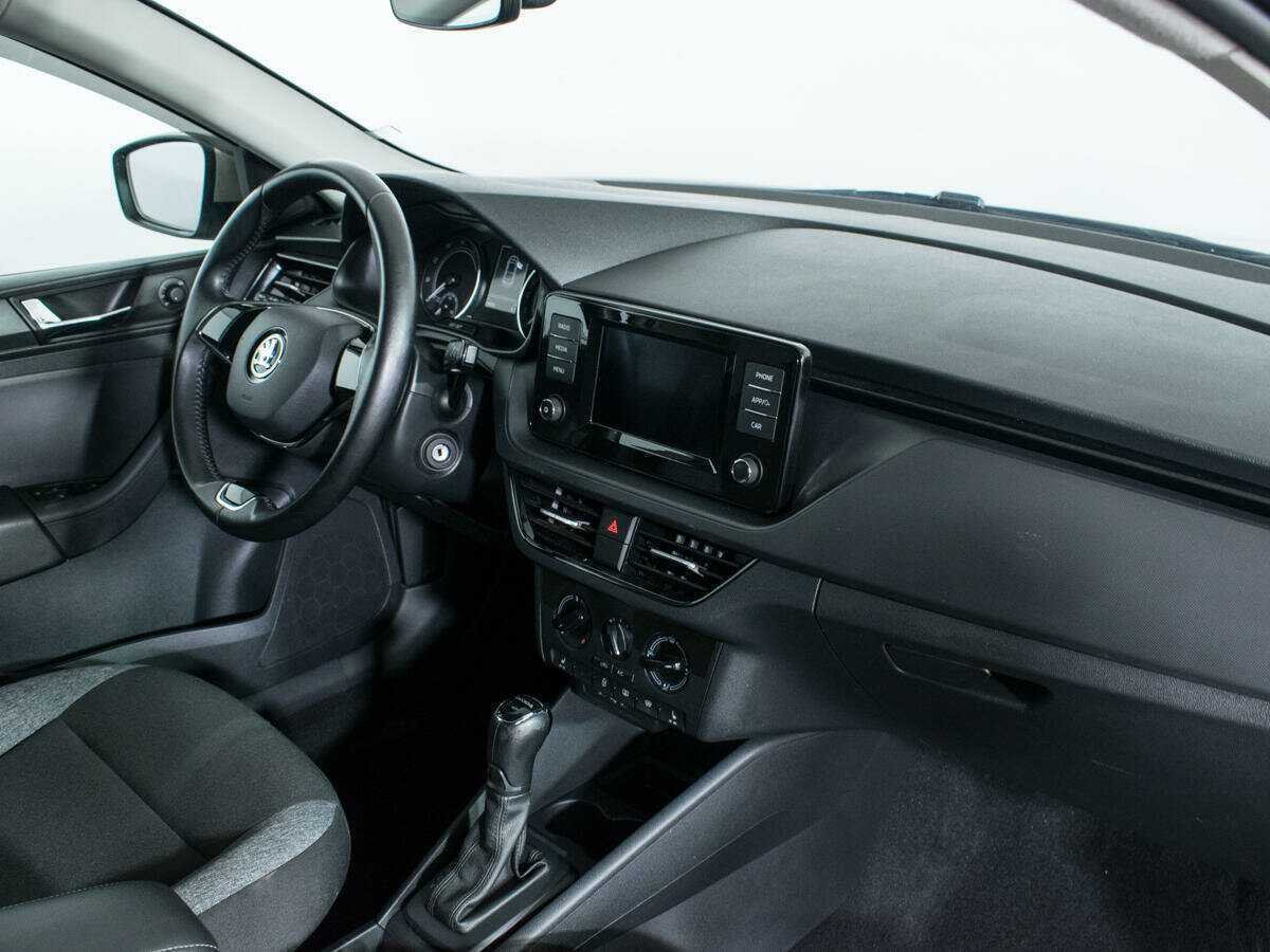 Купить Skoda Rapid с пробегом. Фото: #8