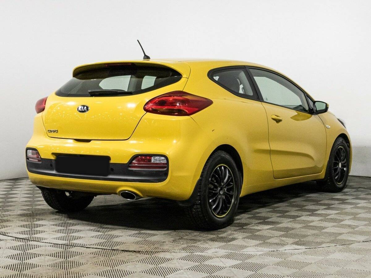 Купить Kia Ceed с пробегом. Фото: #4