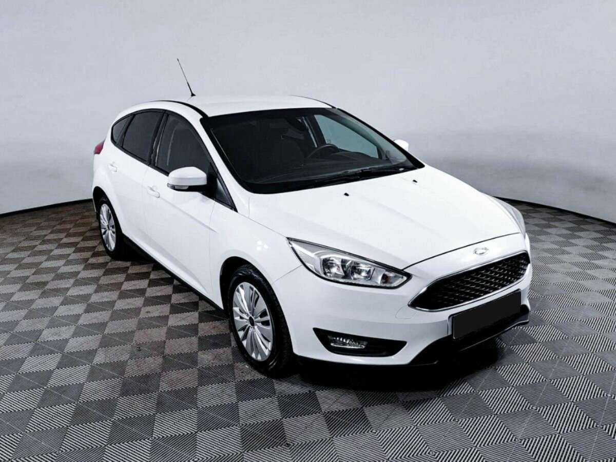 Купить Ford Focus с пробегом. Фото: #2