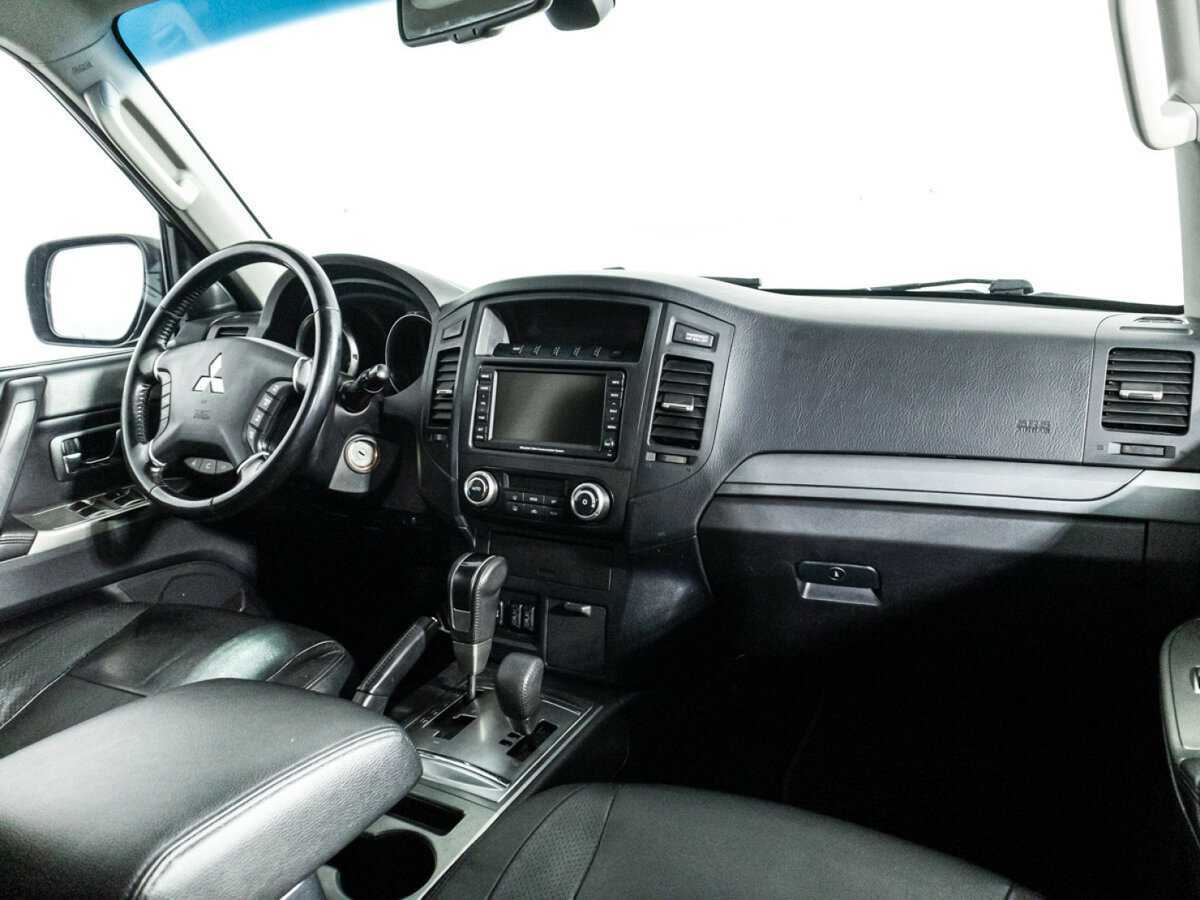 Купить Mitsubishi Pajero с пробегом. Фото: #6