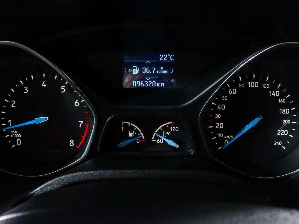 Купить Ford Focus с пробегом. Фото: #10