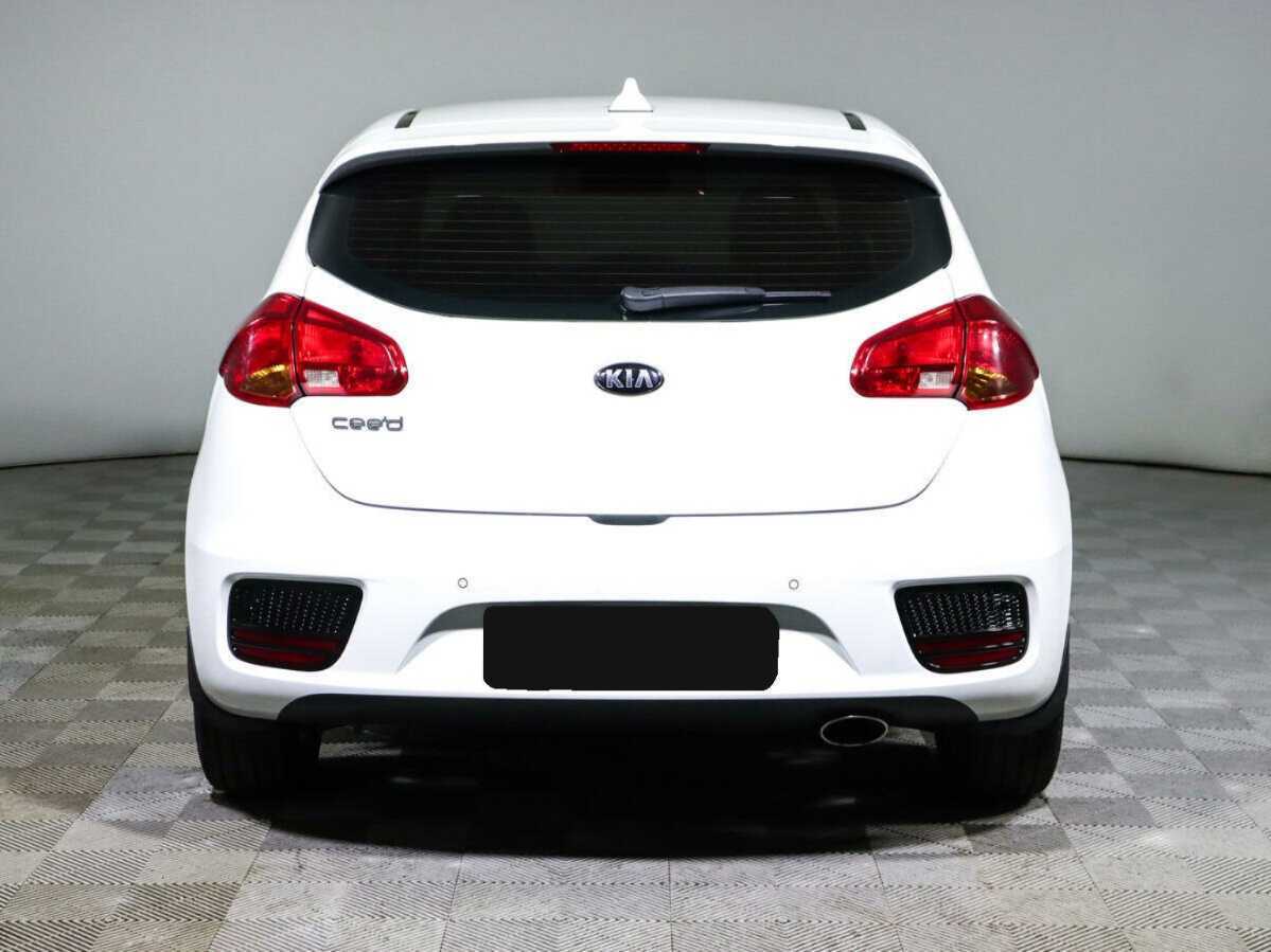 Купить Kia Ceed с пробегом. Фото: #4