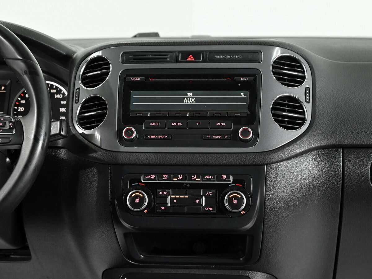 Купить Volkswagen Tiguan с пробегом. Фото: #8