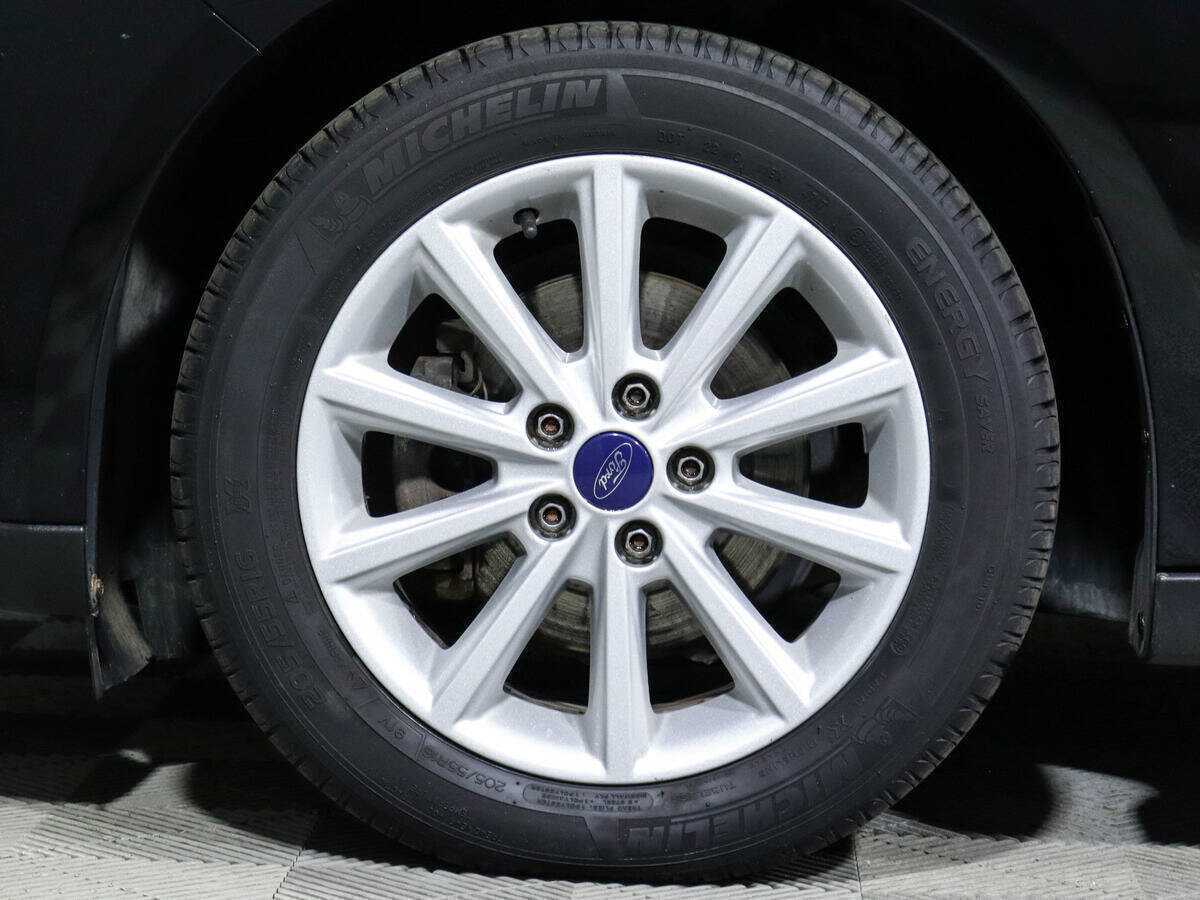 Купить Ford Focus с пробегом. Фото: #14
