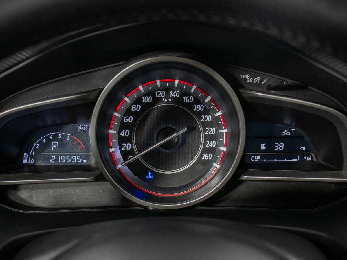 Купить Mazda 3 с пробегом. Фото: #11