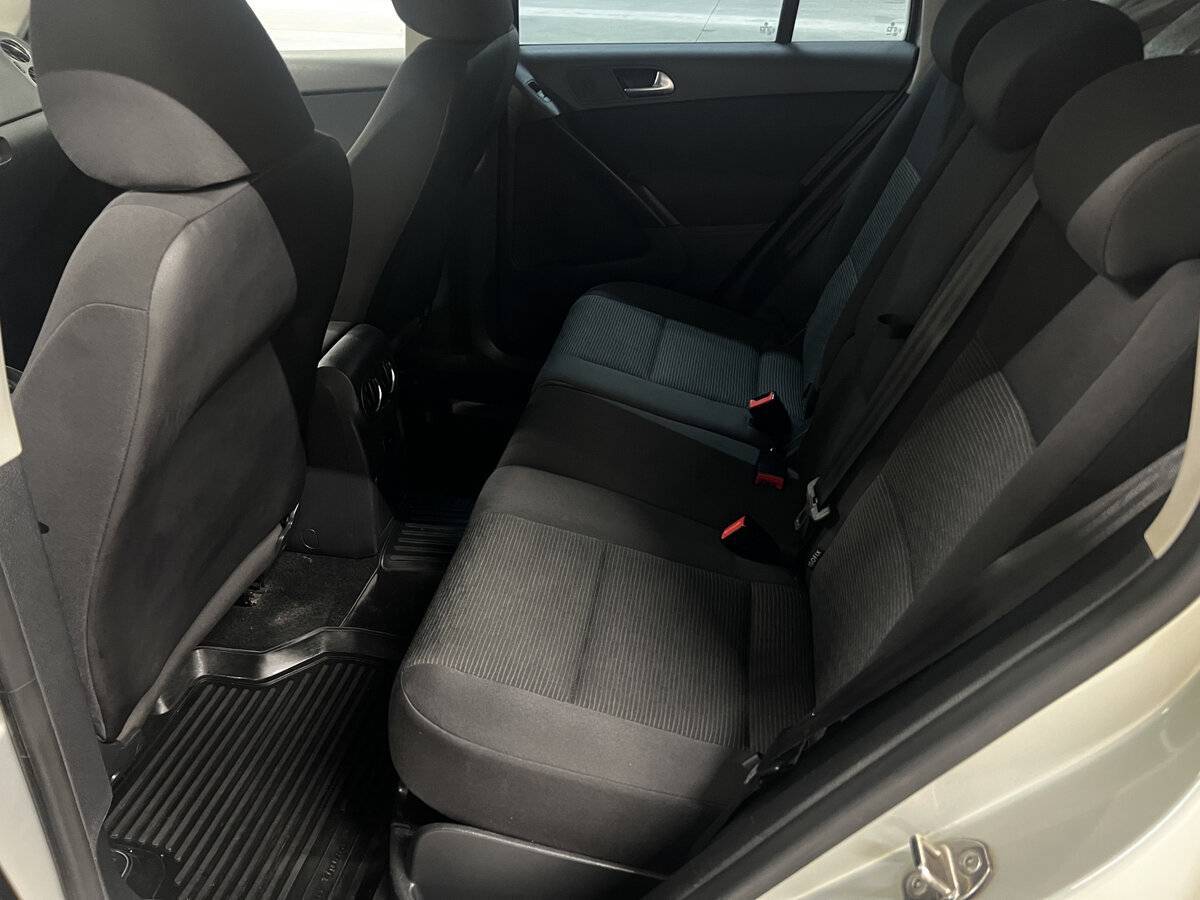 Купить Volkswagen Tiguan с пробегом. Фото: #11