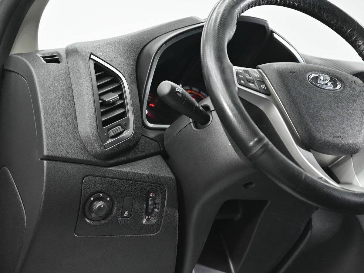 Купить Lada (ВАЗ) XRAY с пробегом. Фото: #8