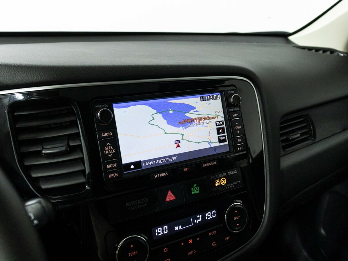 Купить Mitsubishi Outlander с пробегом. Фото: #15