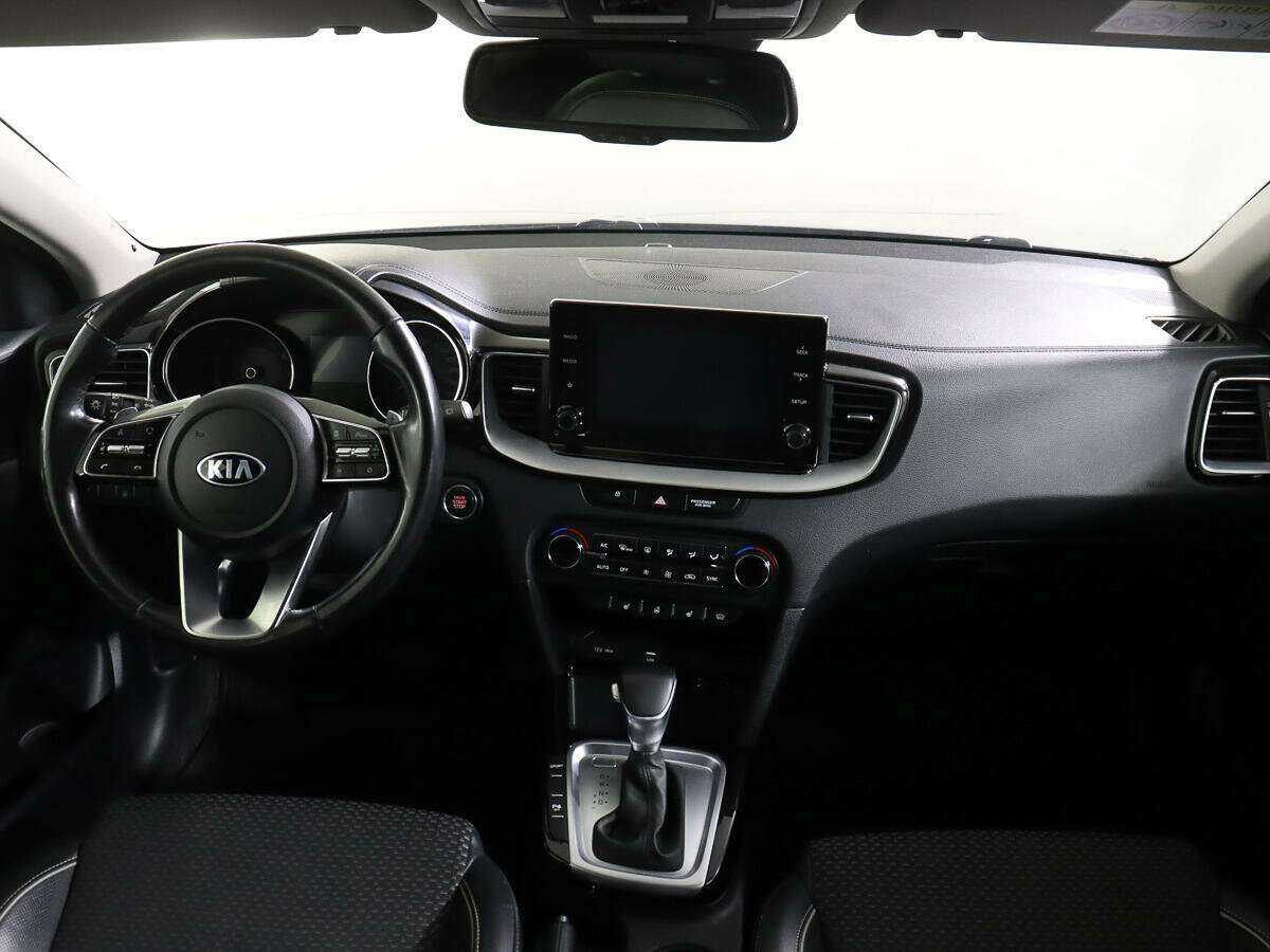Купить Kia Ceed с пробегом. Фото: #7