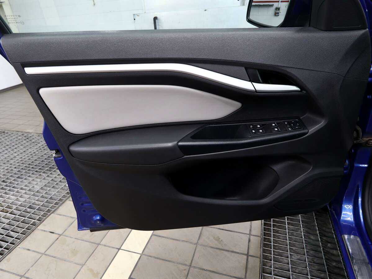 Купить Lada (ВАЗ) Vesta с пробегом. Фото: #13