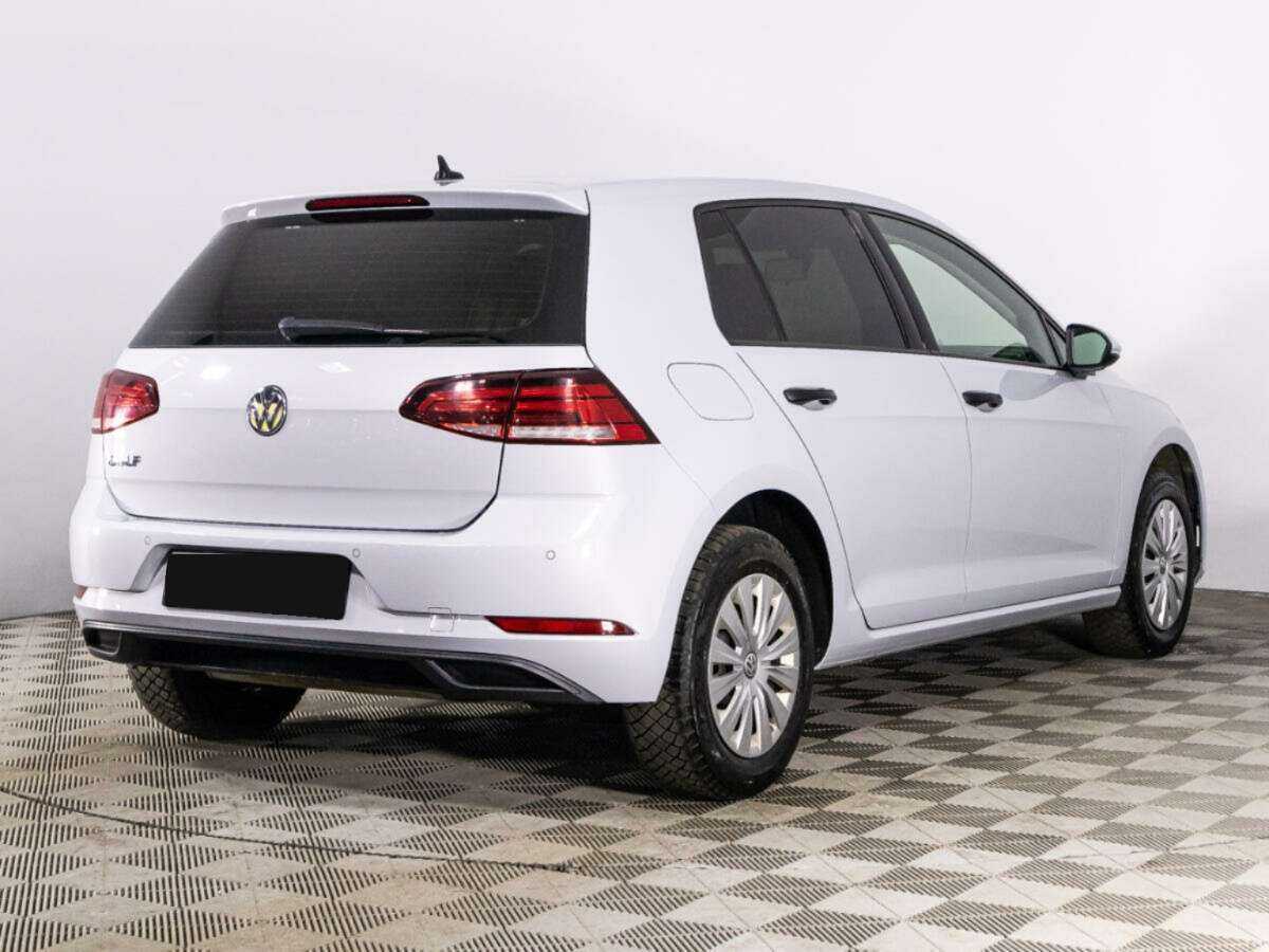 Купить Volkswagen Golf с пробегом. Фото: #4